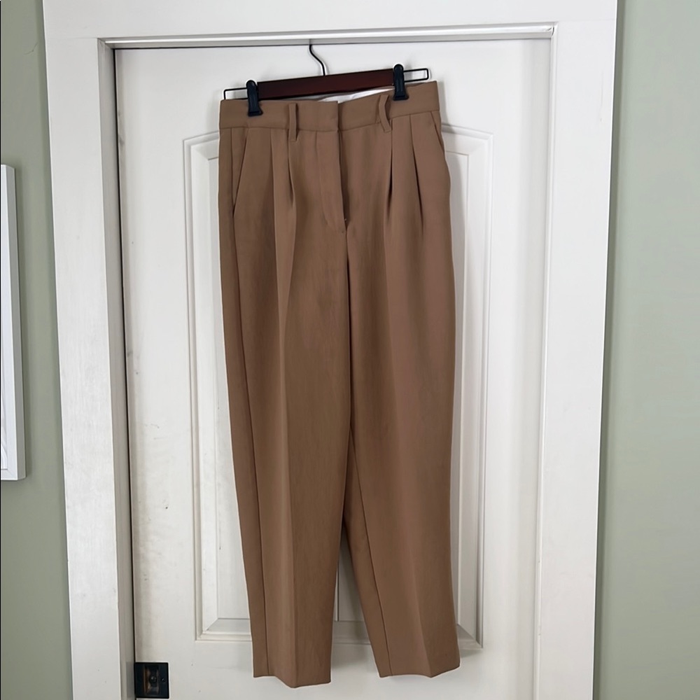 Aritzia Wilfred Carrot Pant in Saville